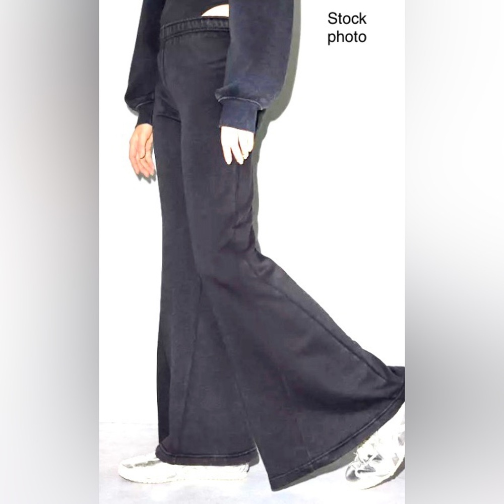 Urban Outfitters Charcoal Bell Bottom Sweatpants Out From Under Space Dyed